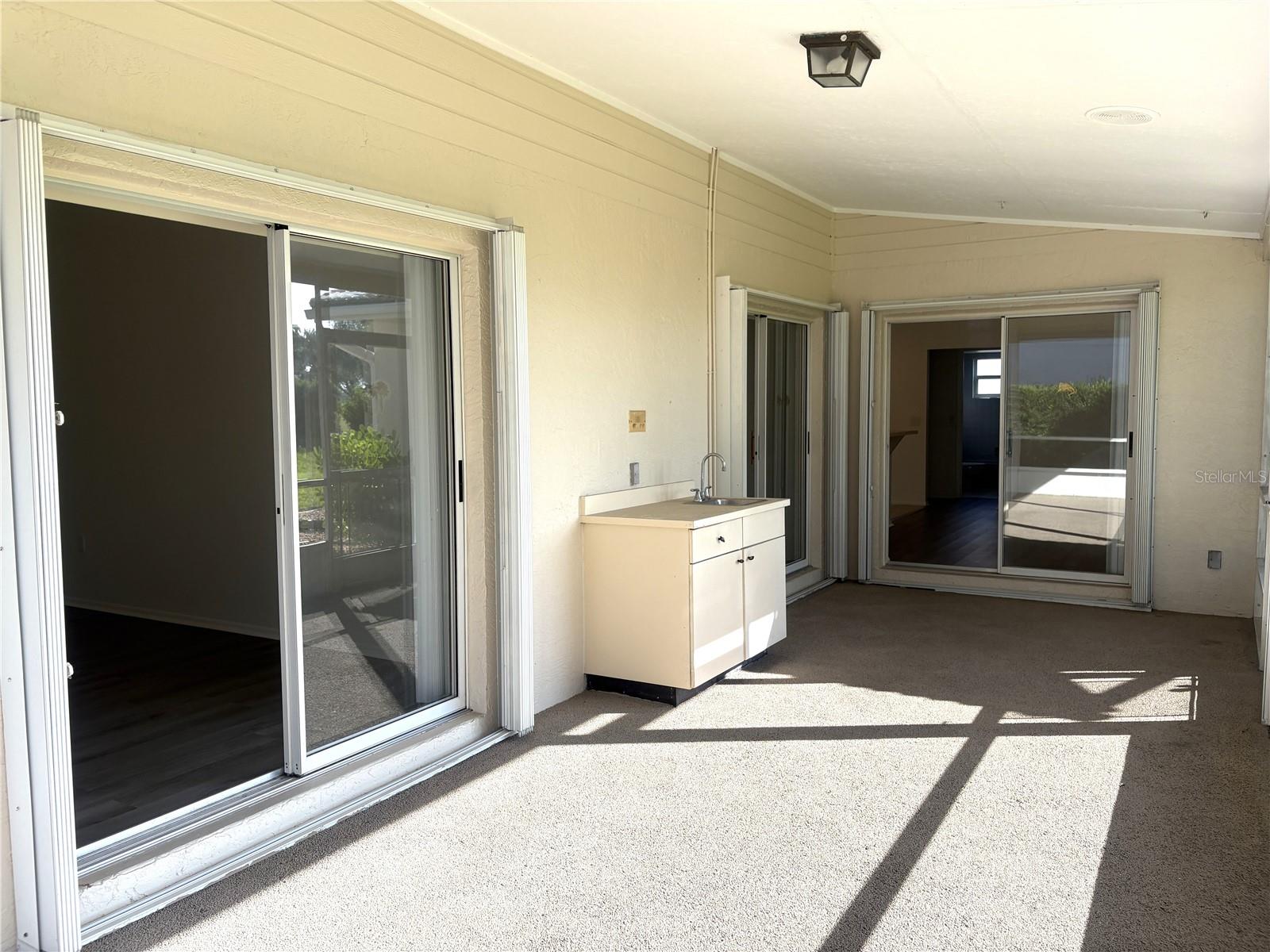QUAIL LAKE - Residential Lease