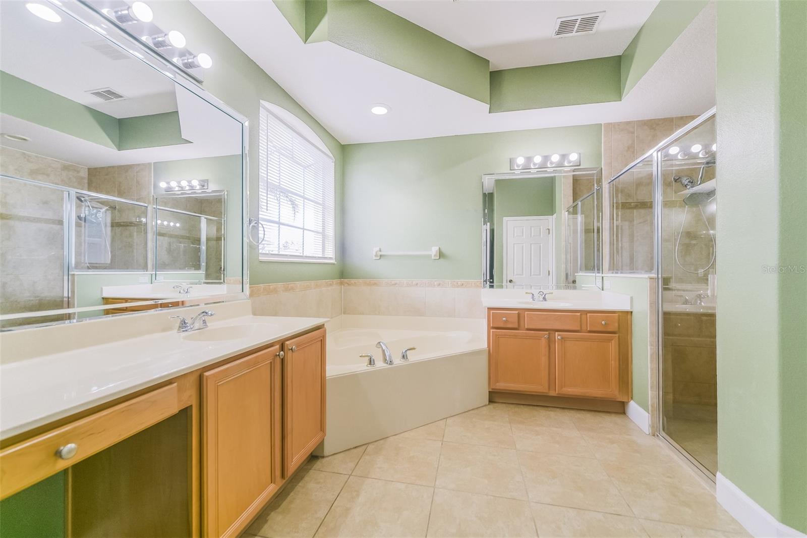 ROCK SPGS RDG PH VI-A - Residential