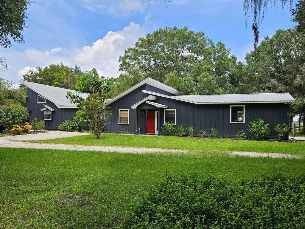 Photo of 2596 NW Murphy Street, Arcadia, FL 34266 (MLS # S5133242)