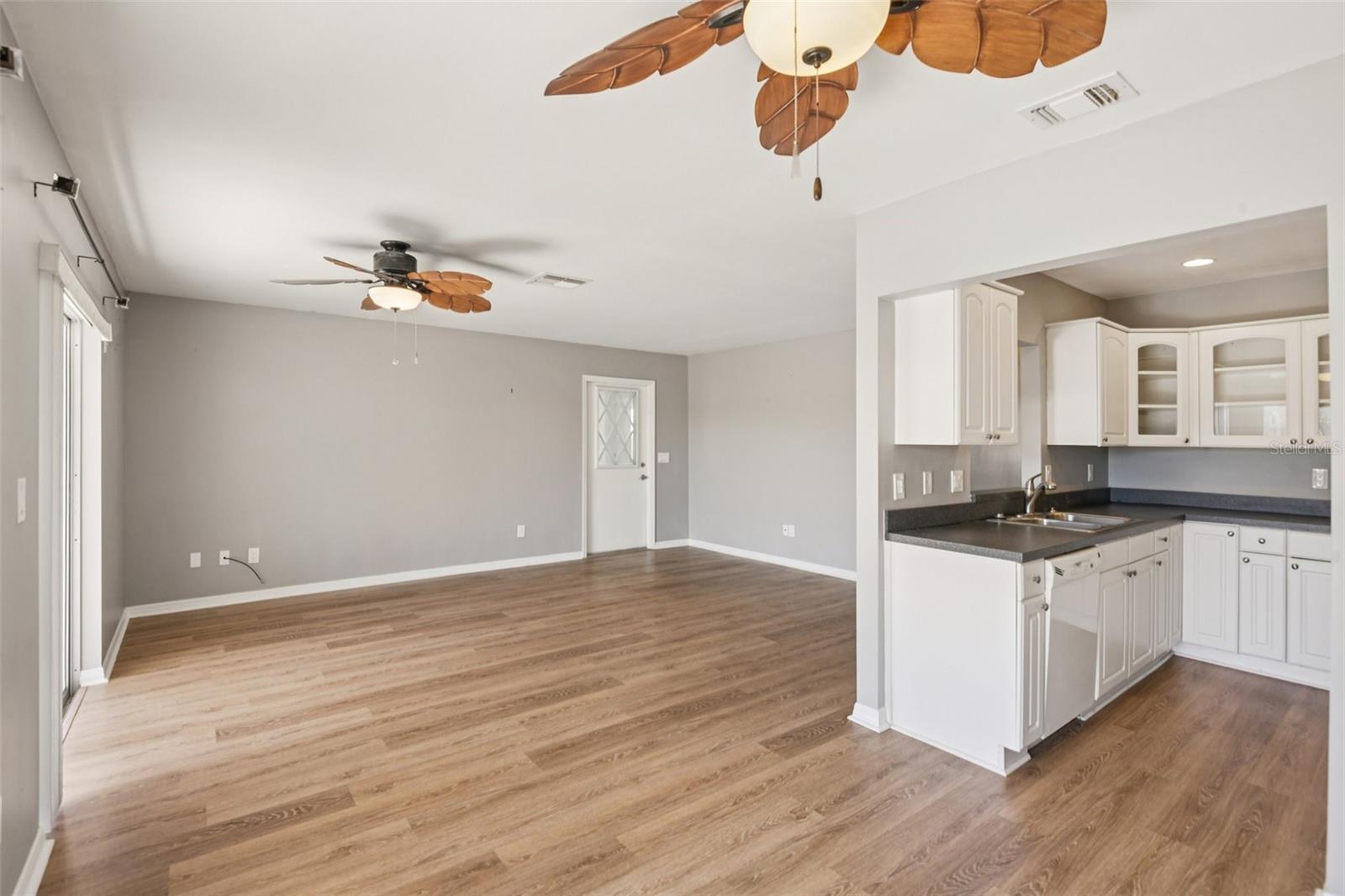 GLOUCESTER G CONDO - Residential