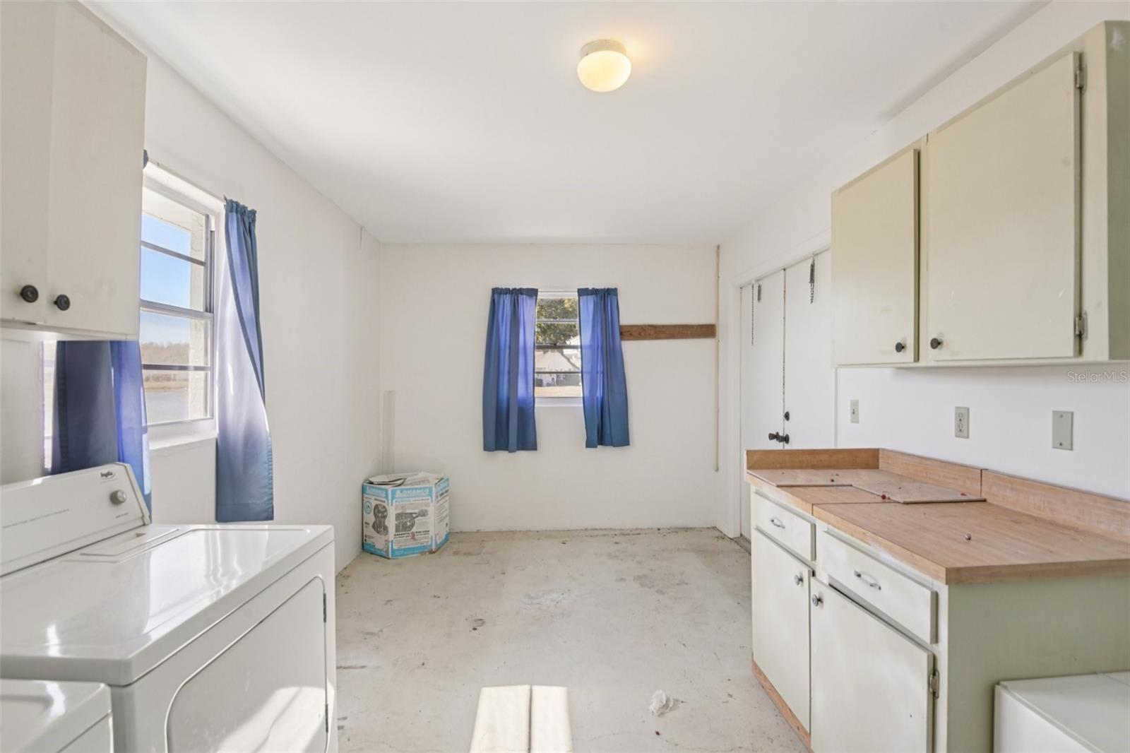 GLOUCESTER G CONDO - Residential