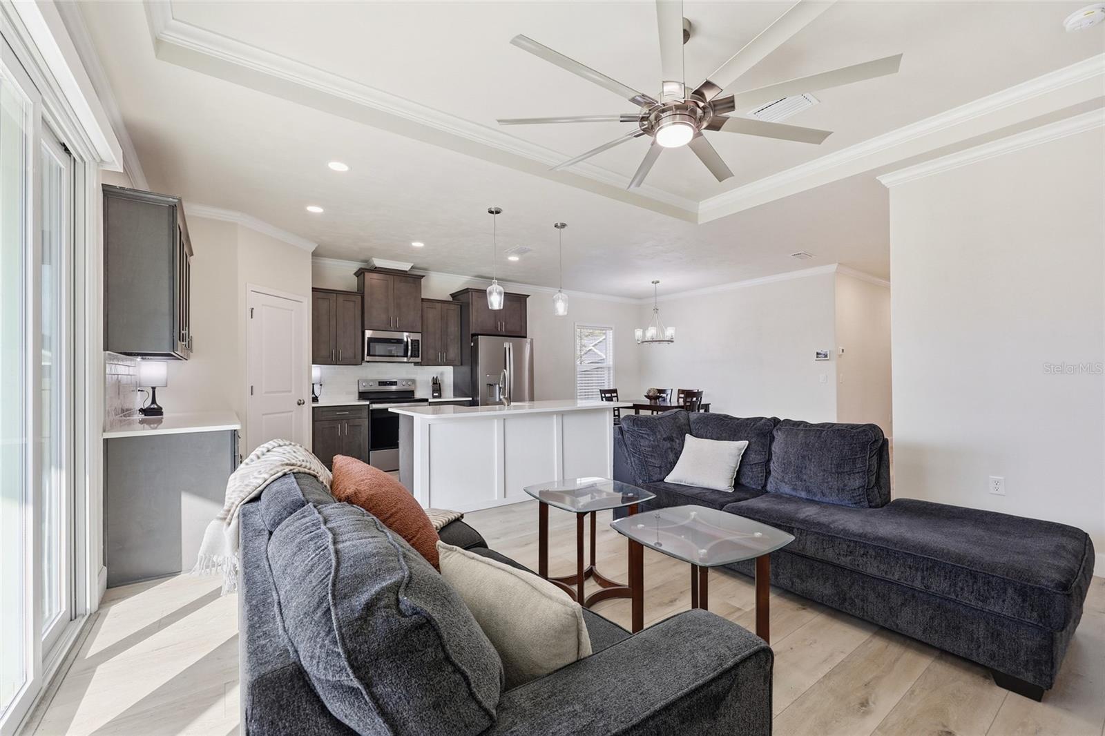 GRAND OAKS - Residential