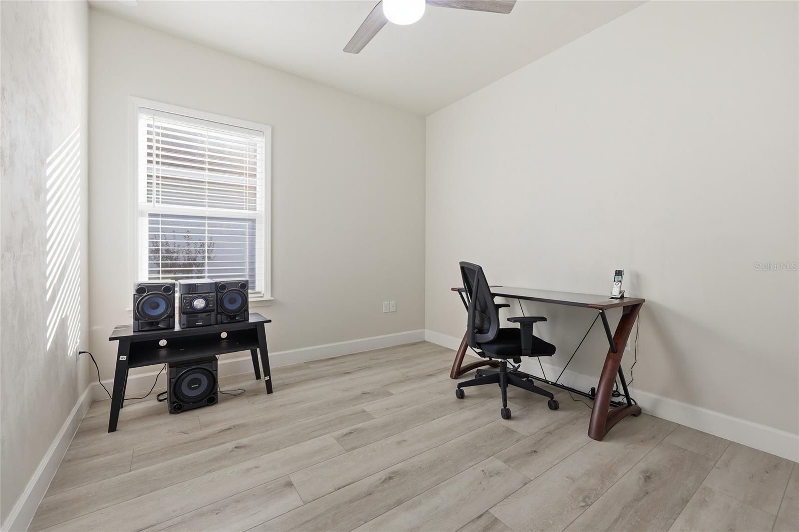 GRAND OAKS - Residential