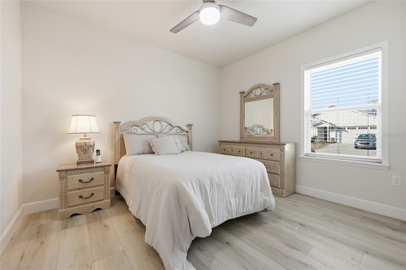 GRAND OAKS - Residential