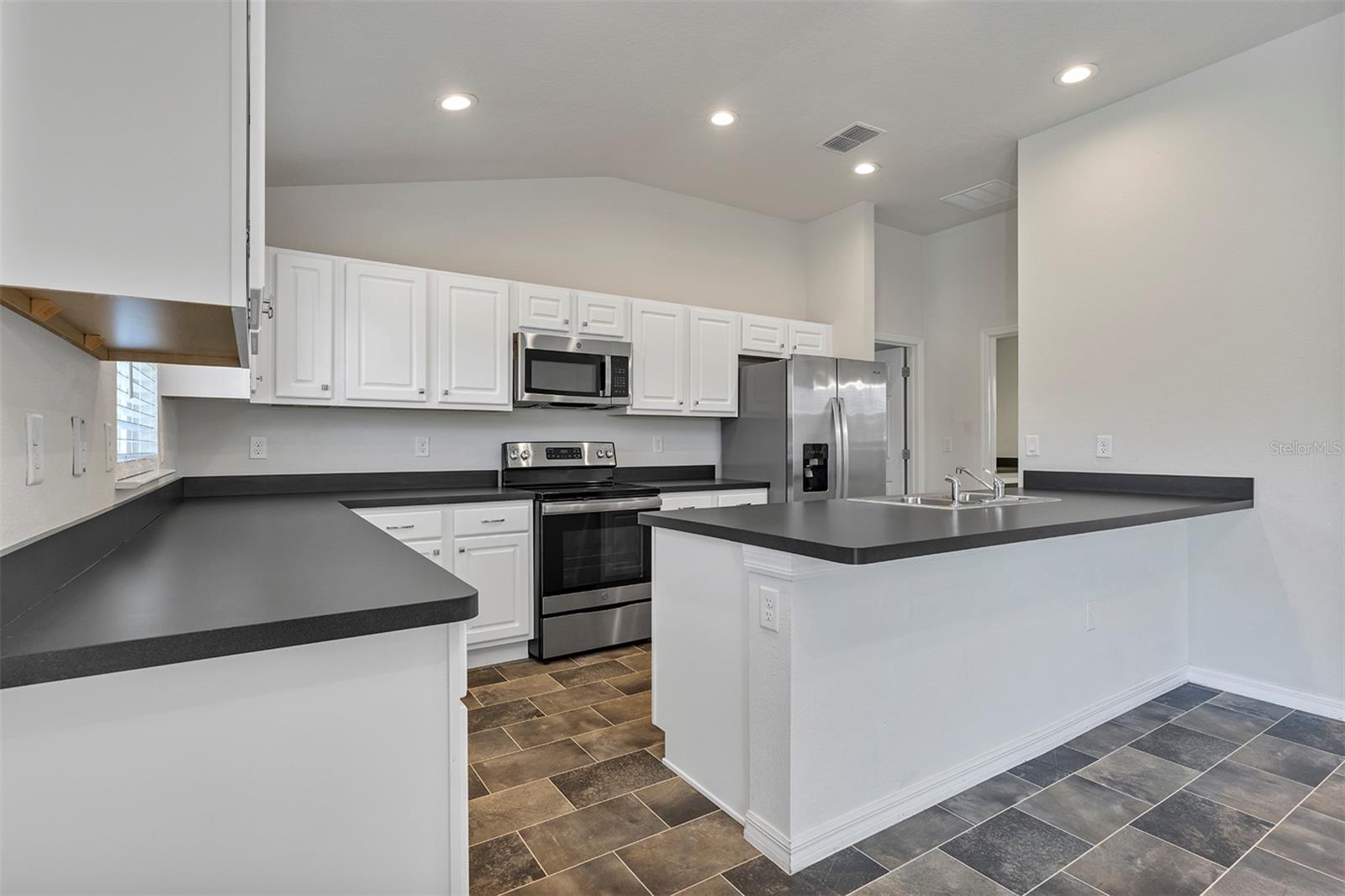 MARION OAKS UN NINEDIVISION - Residential