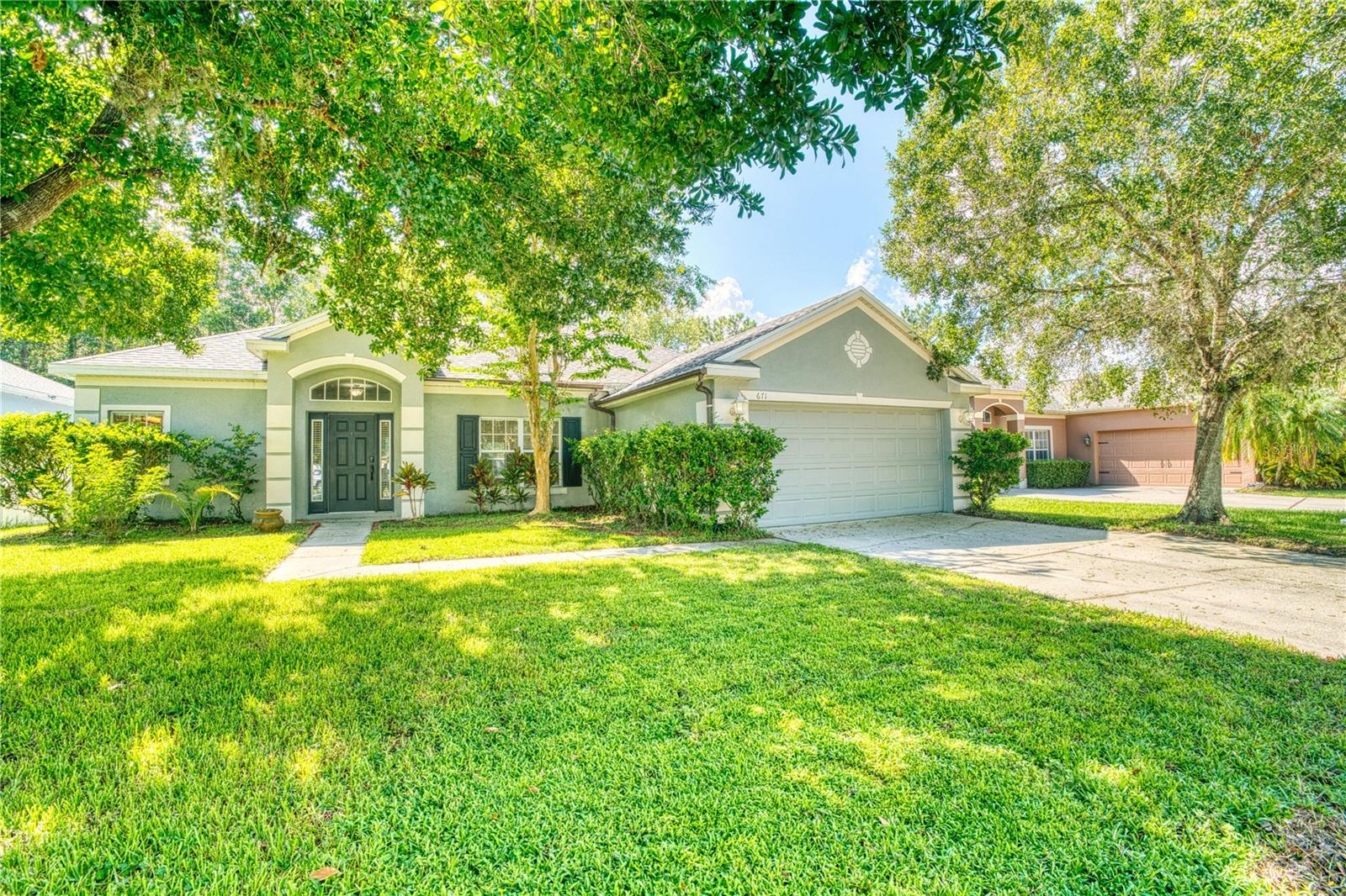 Absolutely stunning 3-bed, 2-bath Pool home in desirably gated community Lake Kehoe Preserve! This inviting single-family home offers a blend of style, comfort, and privacy, it backs up to conservation land providing serene, private views from the screened pool and patio
The open, split-floor plan maximizes comfort and function. A new roof installed in 2022.
Enjoy the best of East Orlando living—just minutes from SR 408/SR 417, Waterford Lakes Mall, and top-rated schools. Don’t miss your chance to own this turn key home with style, space, and privacy!