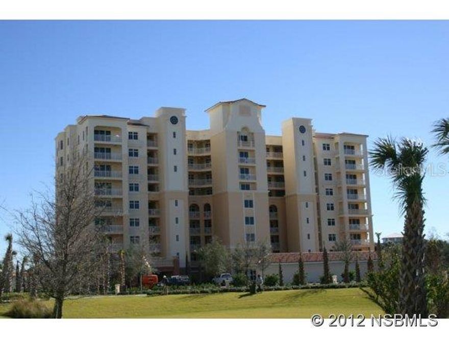 This fifth floor Indigo floor plan takes full advantage of the spectacular water views with oversized sliding glass doors, huge windows and generous verandas. The den has been made into a true 3rd bedroom with a closet. ;Water: City