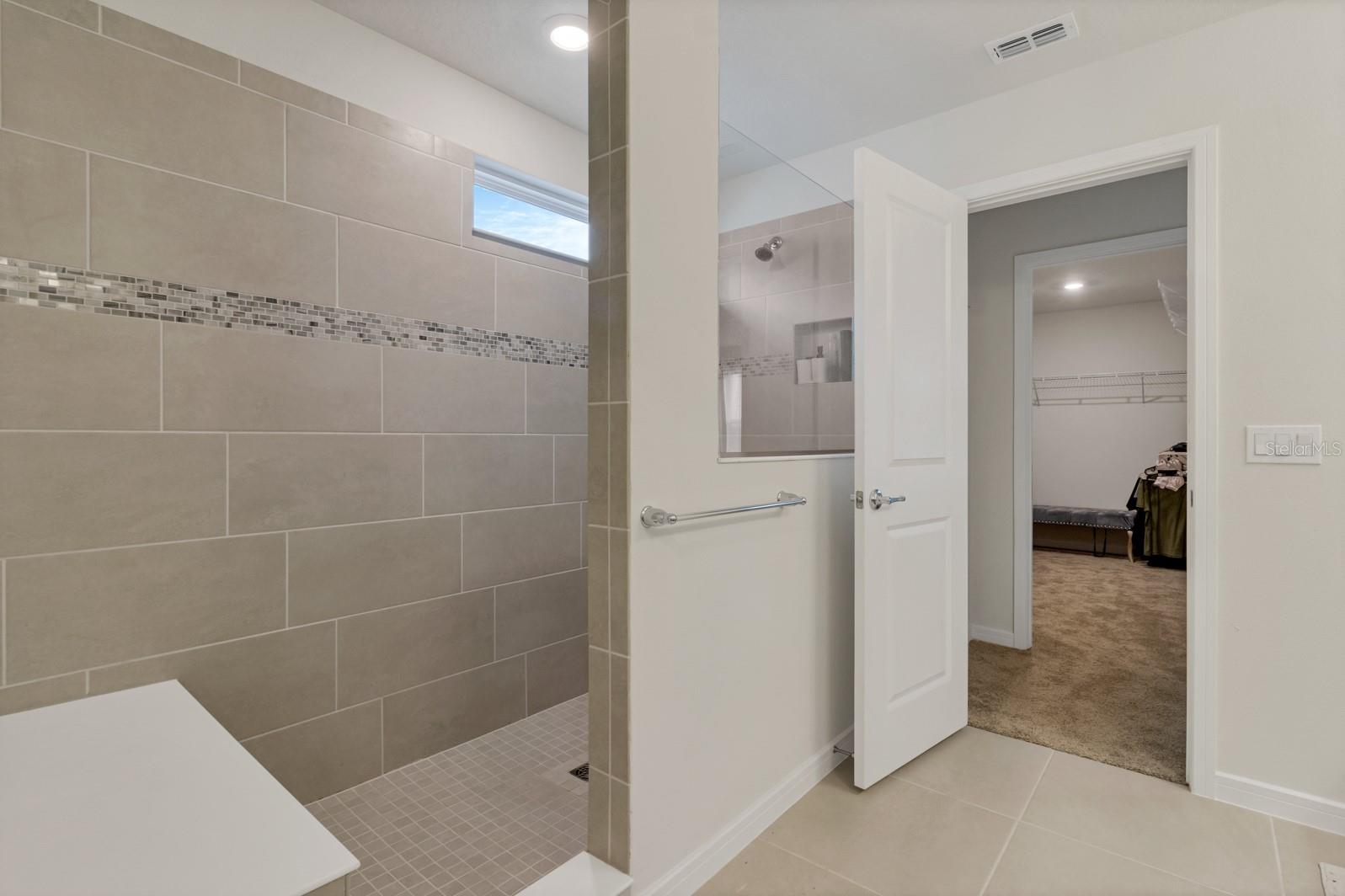 SPLIT OAK RESERVE PH 2 - Residential Lease