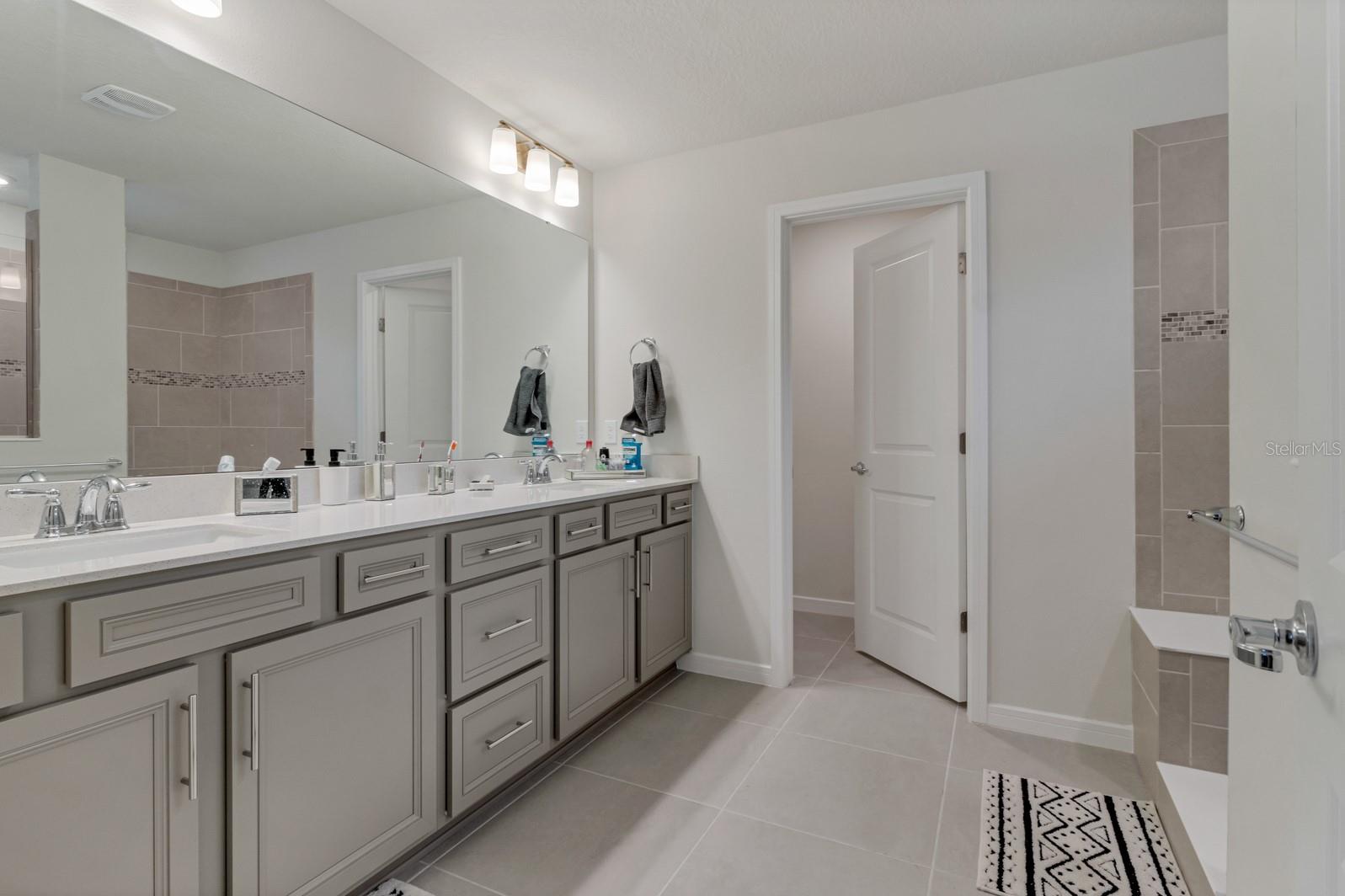 SPLIT OAK RESERVE PH 2 - Residential Lease