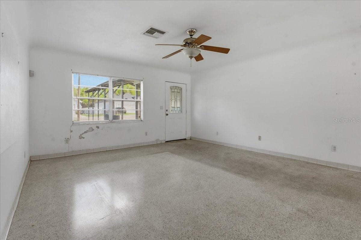 LAKE PIERCE HEIGHTS - Residential