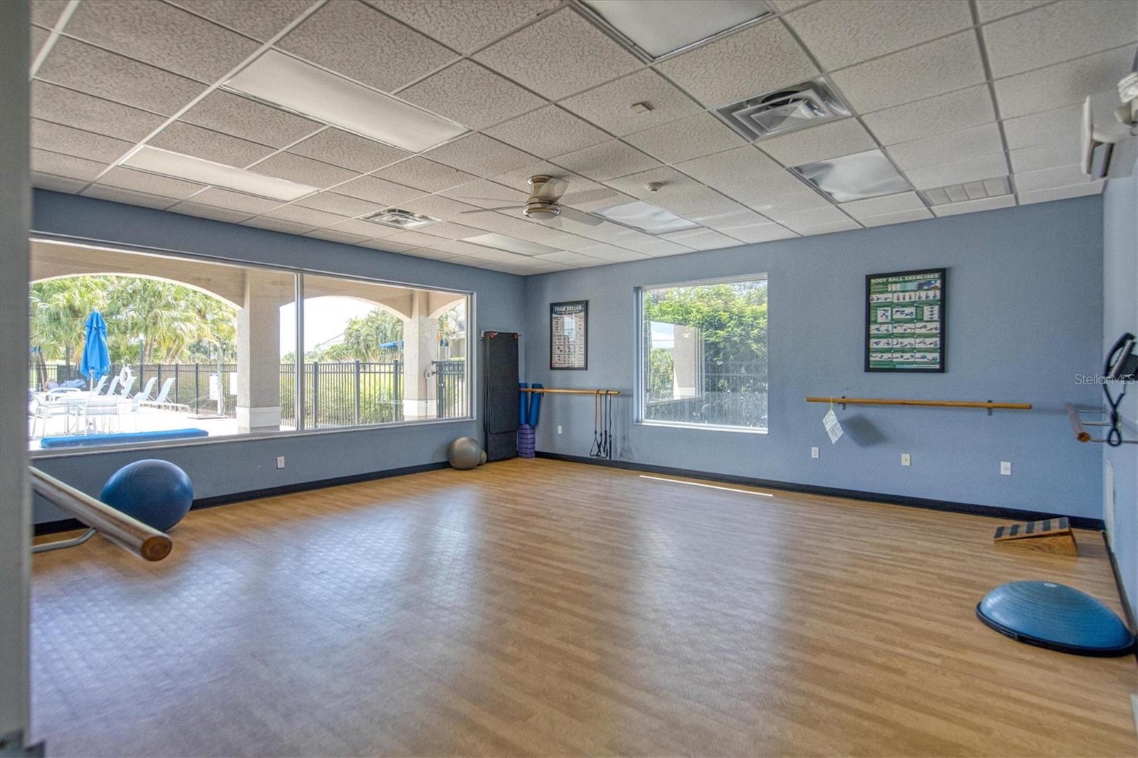 STONEYBROOK GOLF & COUNTRY CLUB - Residential