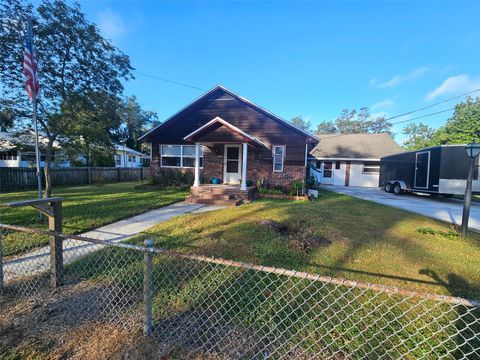 Photo of 1109 N Burton Street, Plant City, FL 33563 (MLS # TB8442247)