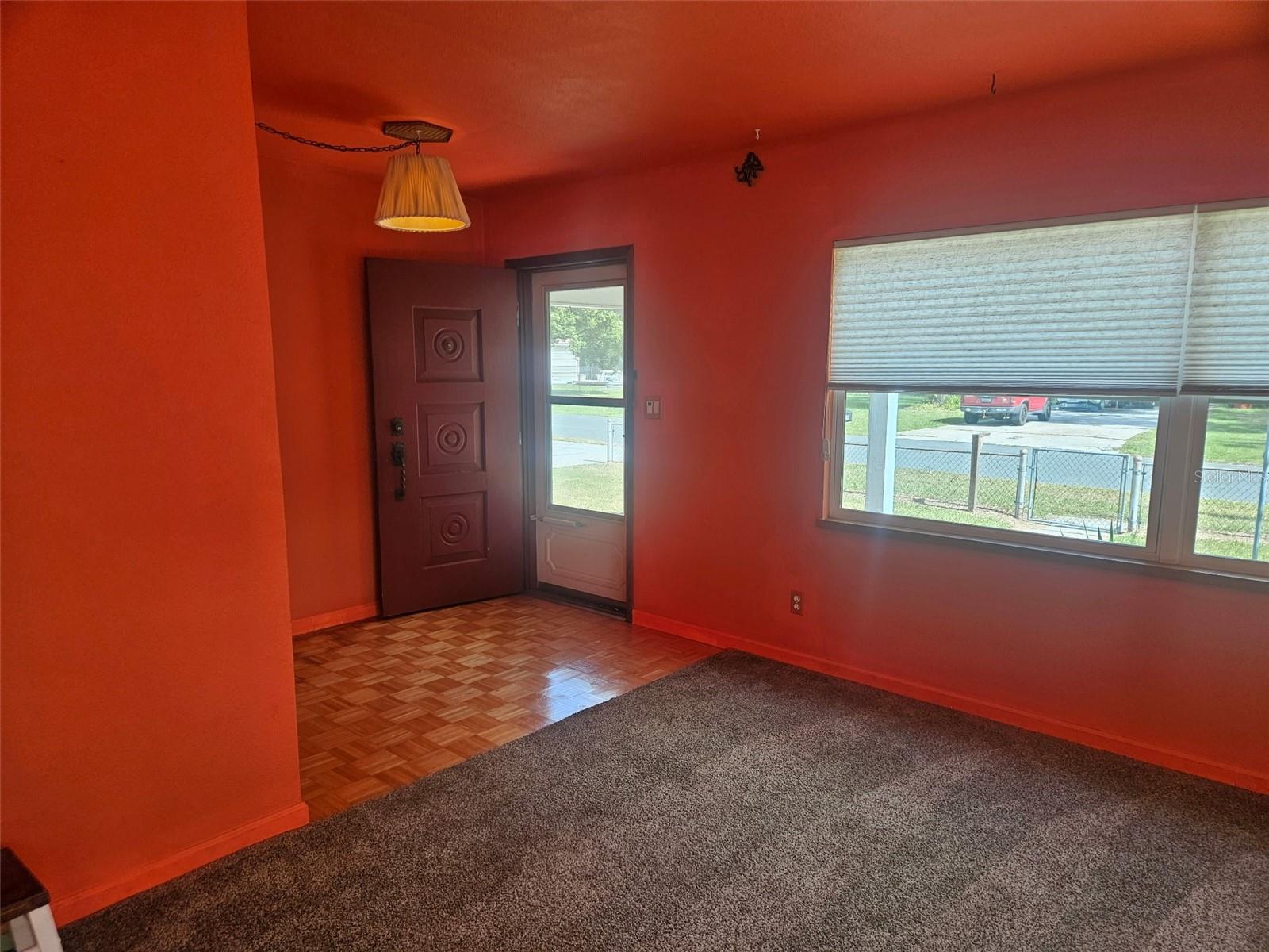 1109 N BURTON STREET