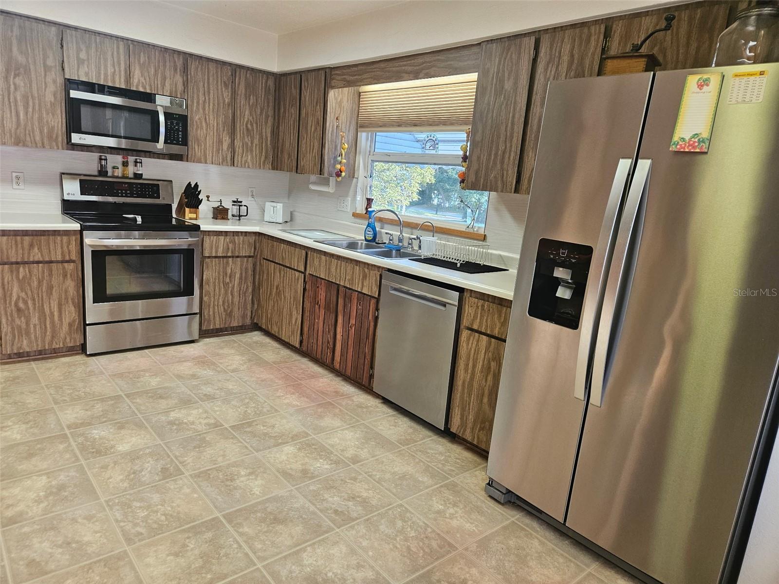 GRIMWOLD - Residential