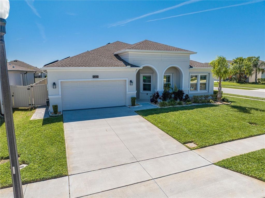 Photo of 5301 Amersham Lane, Saint Cloud, FL 34771 (MLS # O6367333)