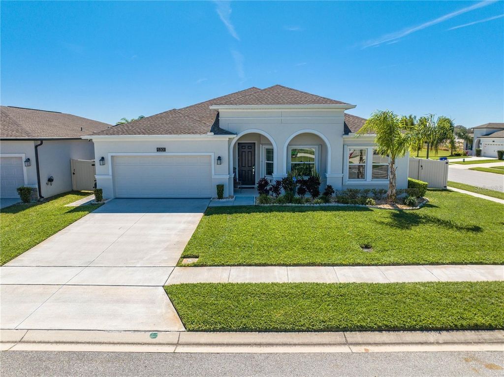 Photo of 5301 Amersham Lane, Saint Cloud, FL 34771 (MLS # O6367333)