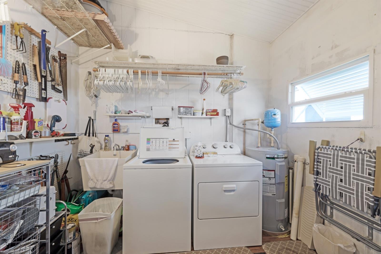 MAPLE LEAF ESTATES - Residential