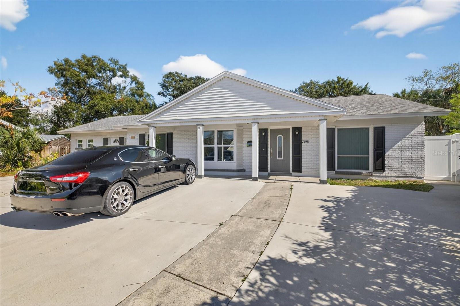 7003 BAYWOOD COURT