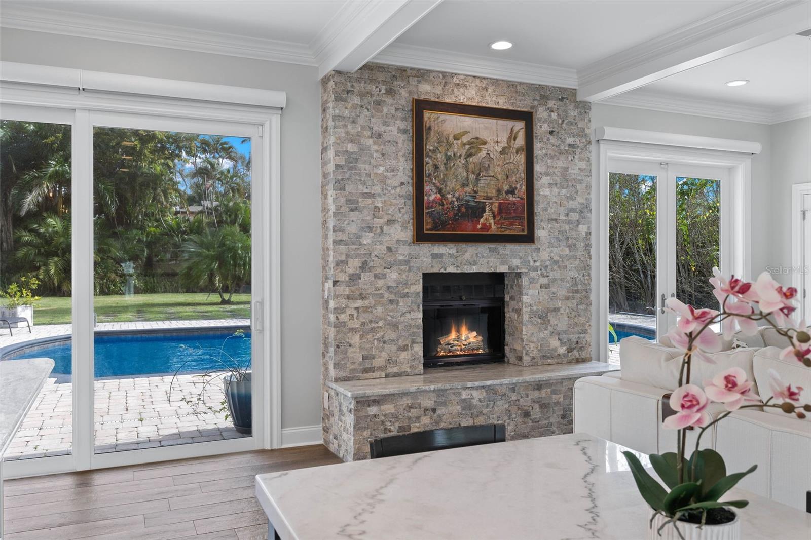 YORK MANOR - Residential