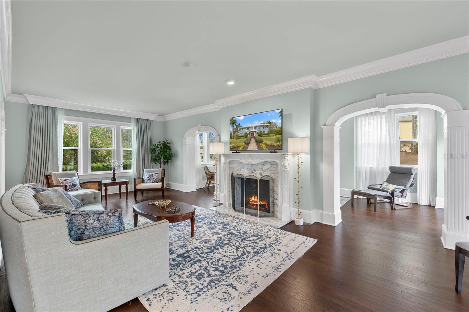 YORK MANOR - Residential