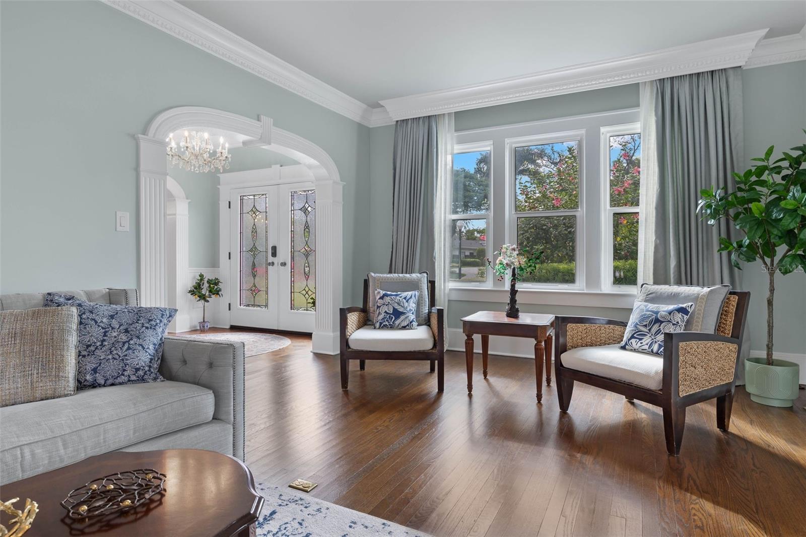 YORK MANOR - Residential