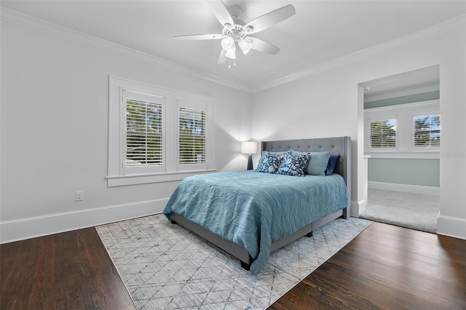 YORK MANOR - Residential