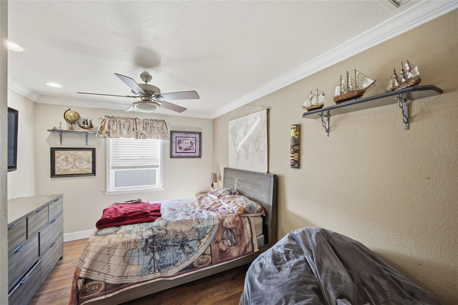 ROBERTSONS - Residential