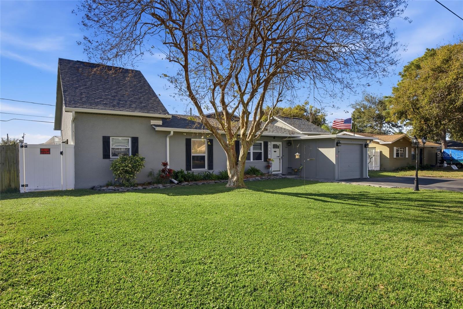 ROBERTSONS - Residential