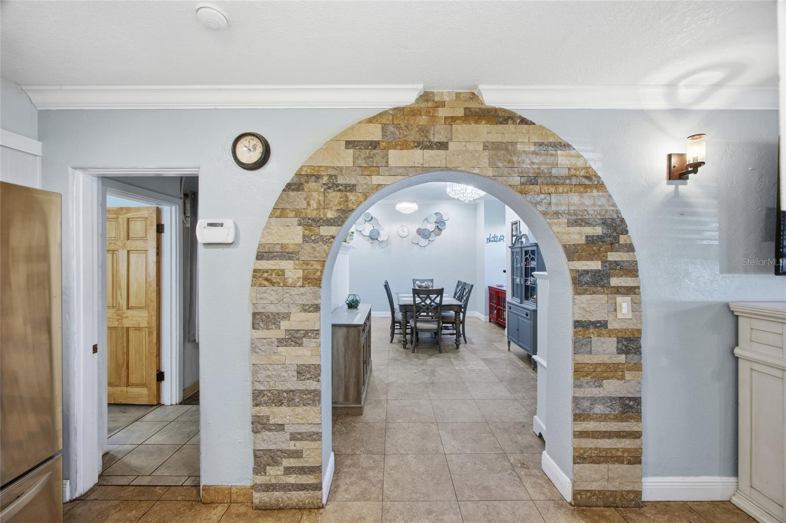 ROBERTSONS - Residential