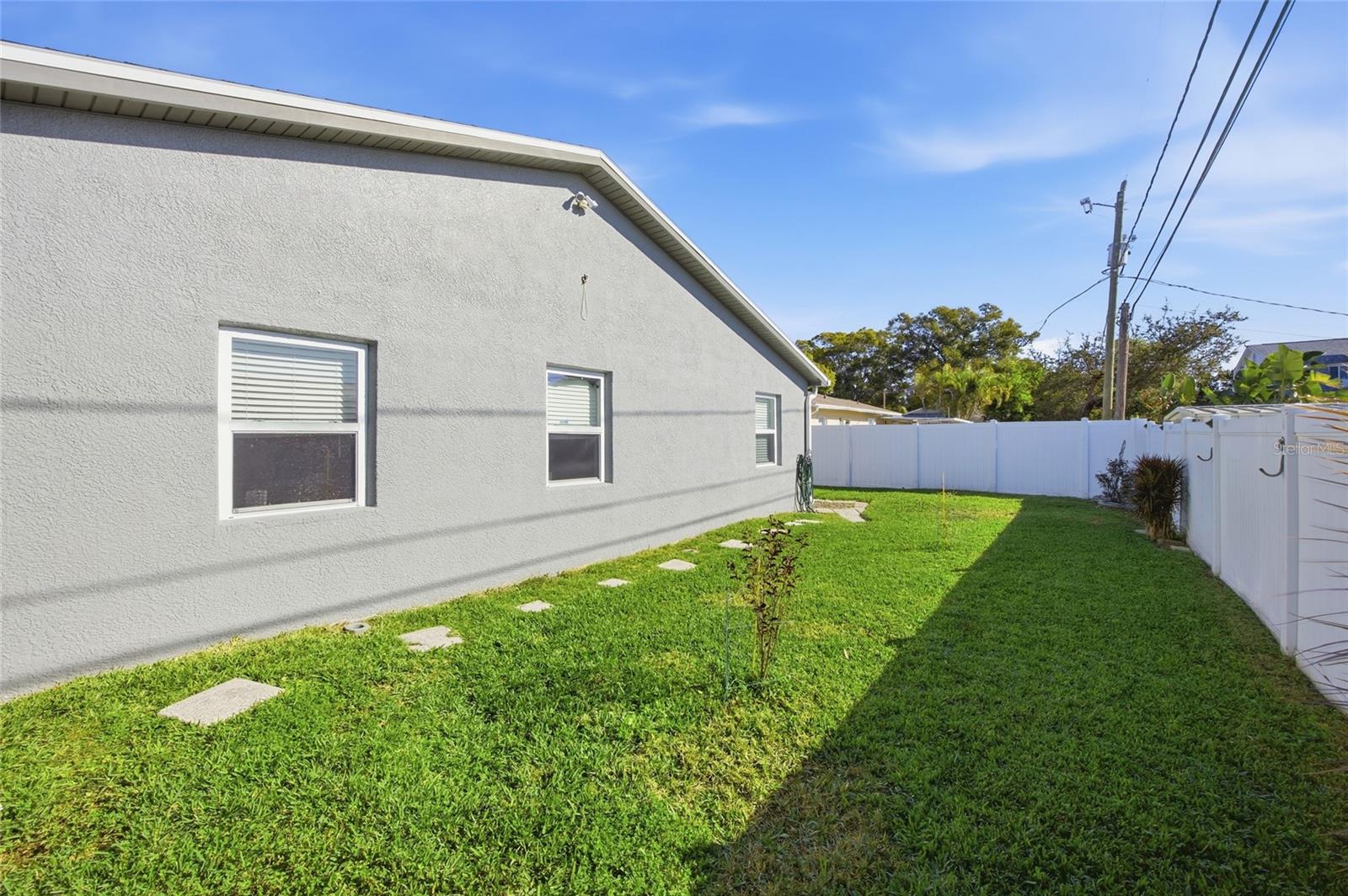 ROBERTSONS - Residential