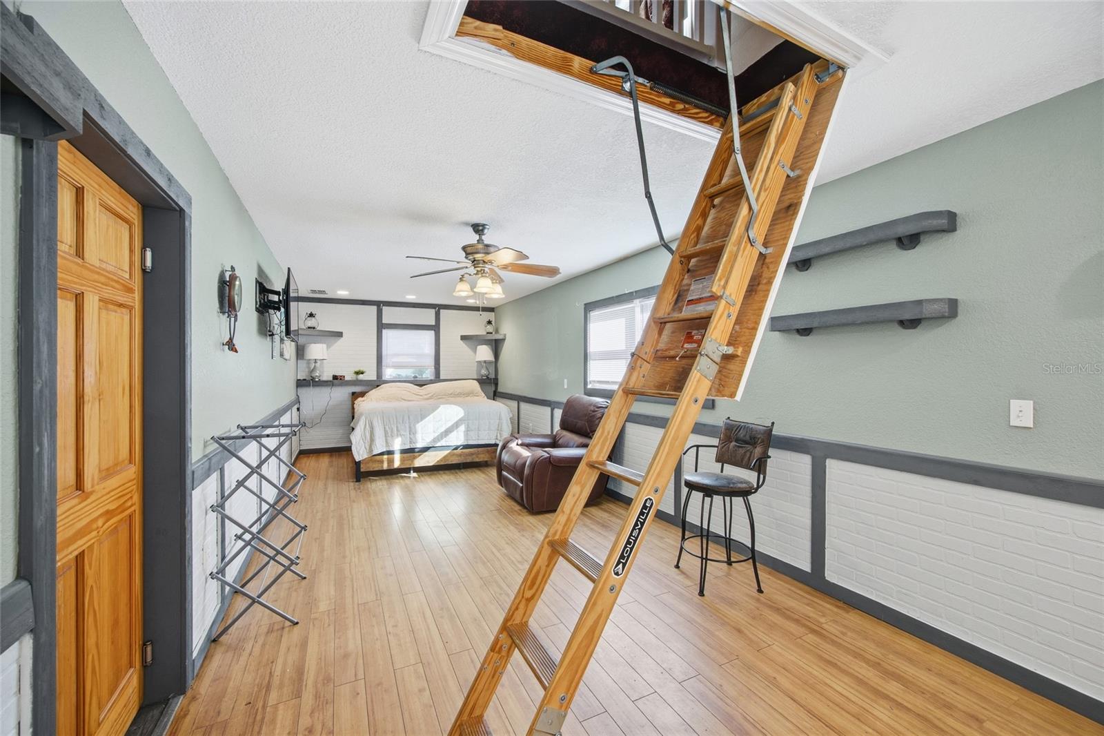 ROBERTSONS - Residential