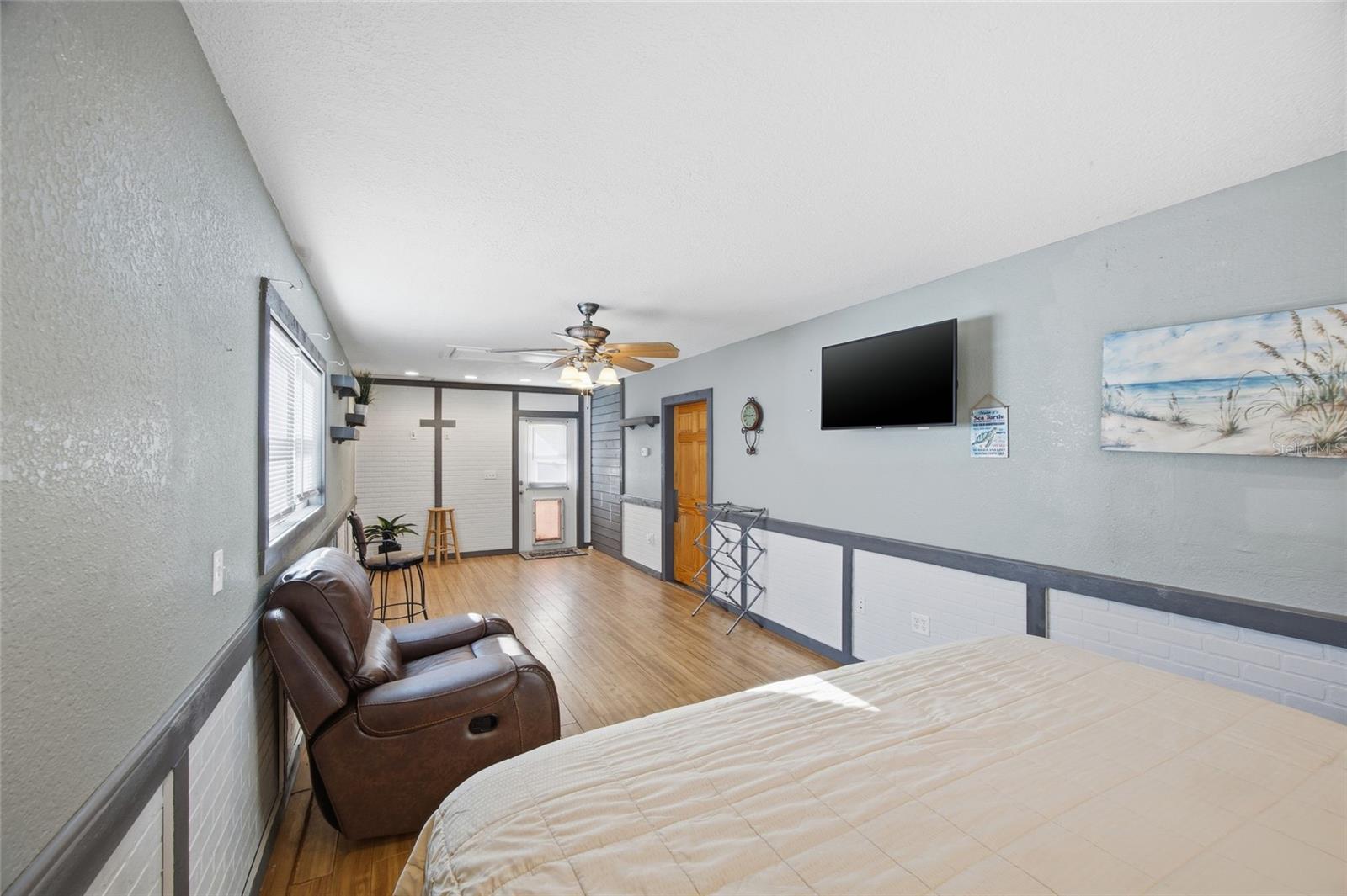 ROBERTSONS - Residential