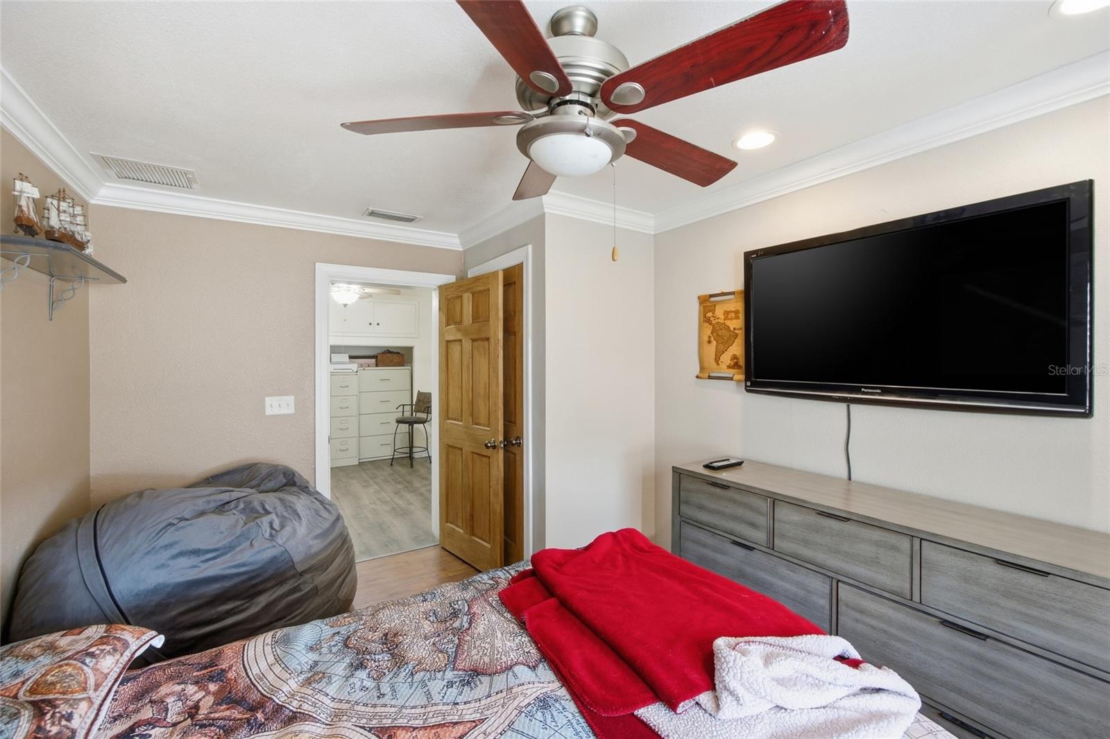 ROBERTSONS - Residential