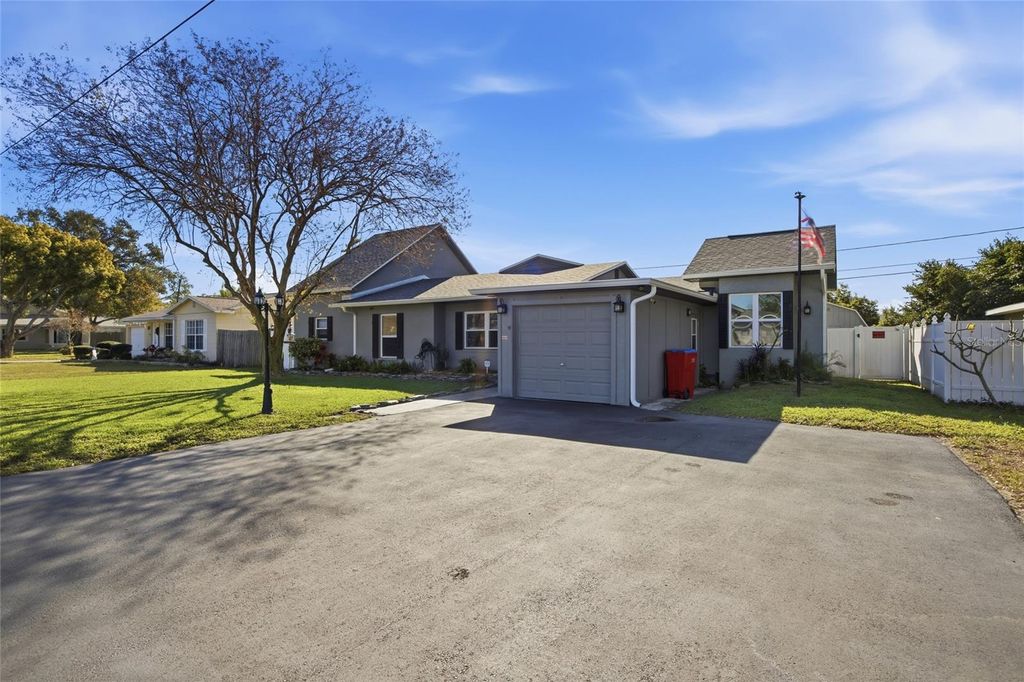 Photo of 10812 60th Avenue, Seminole, FL 33772 (MLS # TB8459768)