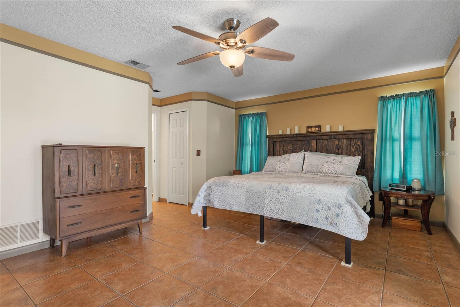 PALM HARBOR - Residential