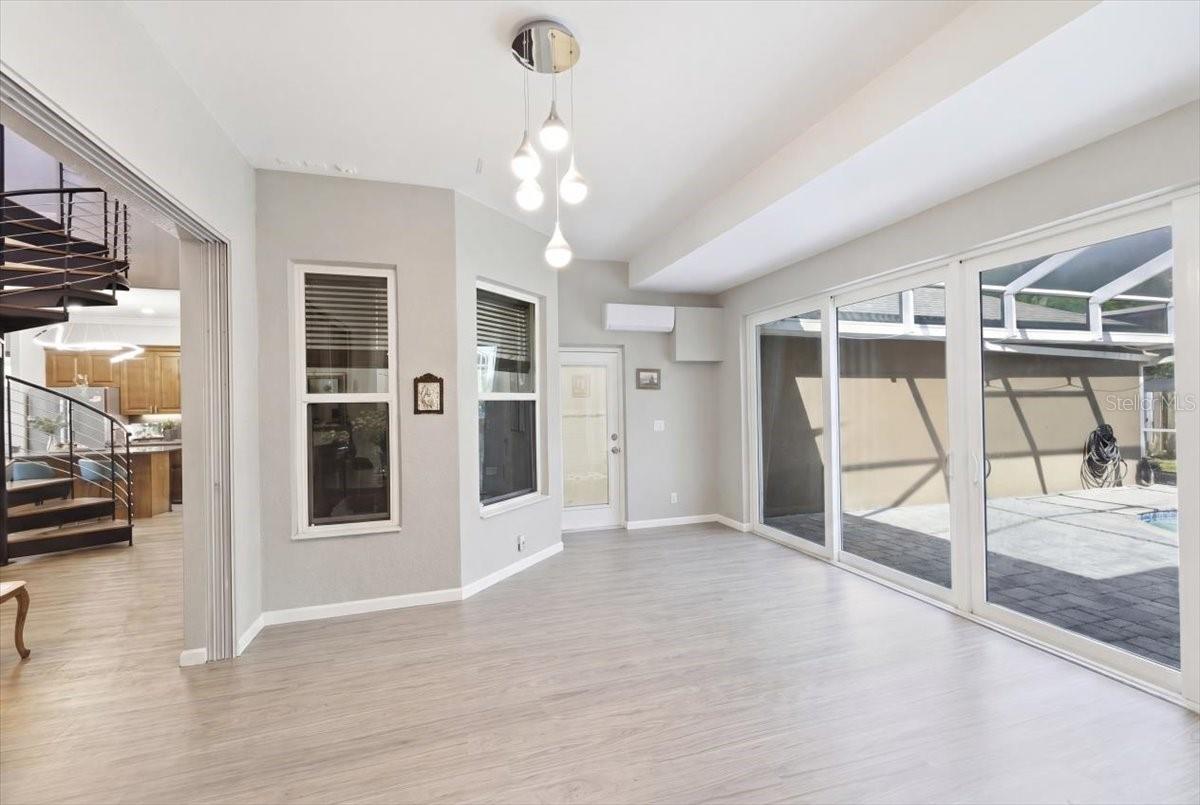RIVERSIDE ESTATES - Residential