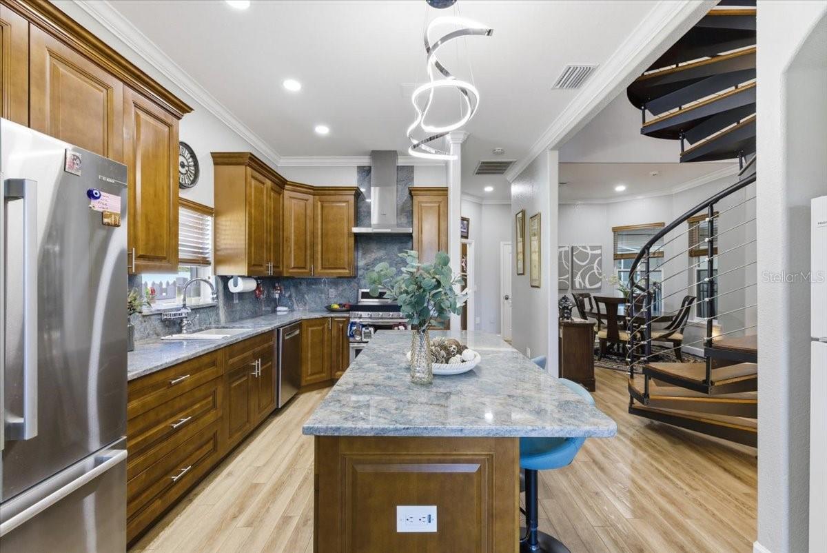 RIVERSIDE ESTATES - Residential