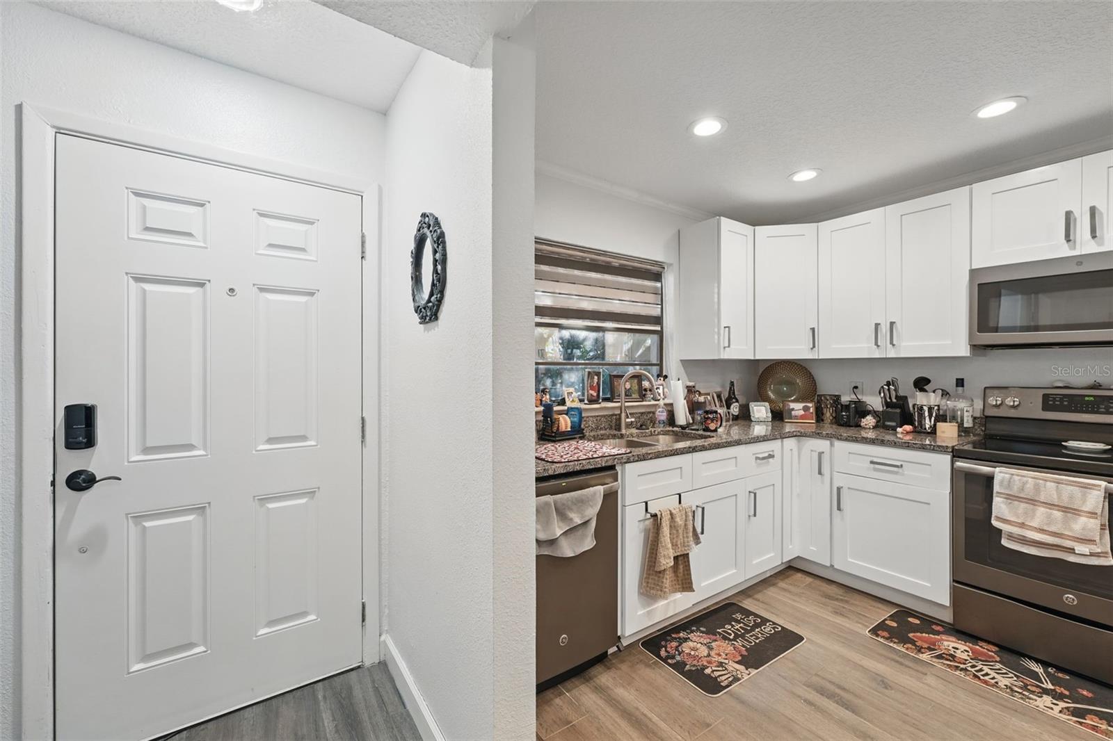 2 N SHINE AVENUE