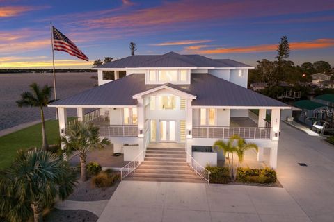 208 22ND STREET COURT NE BRADENTON FL 34208