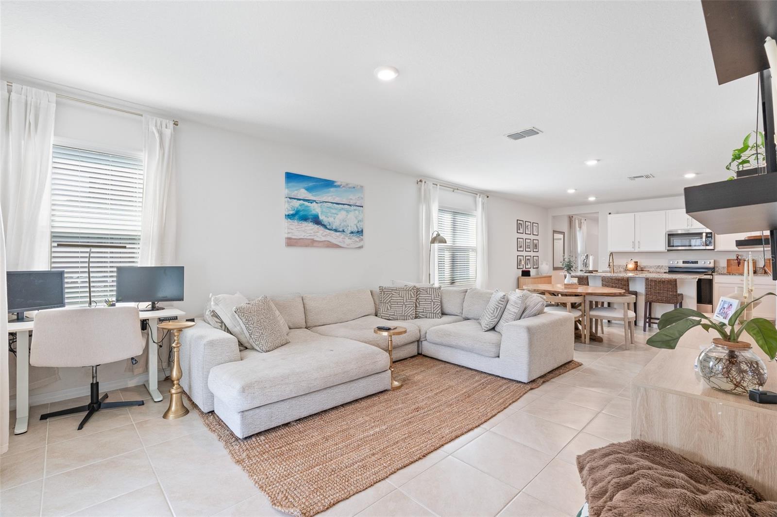 VENETIAN BAY - Residential