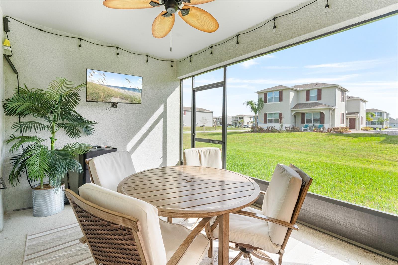 VENETIAN BAY - Residential