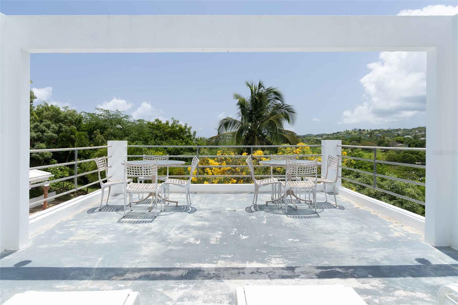 BRAVOS DE BOSTON - Residential