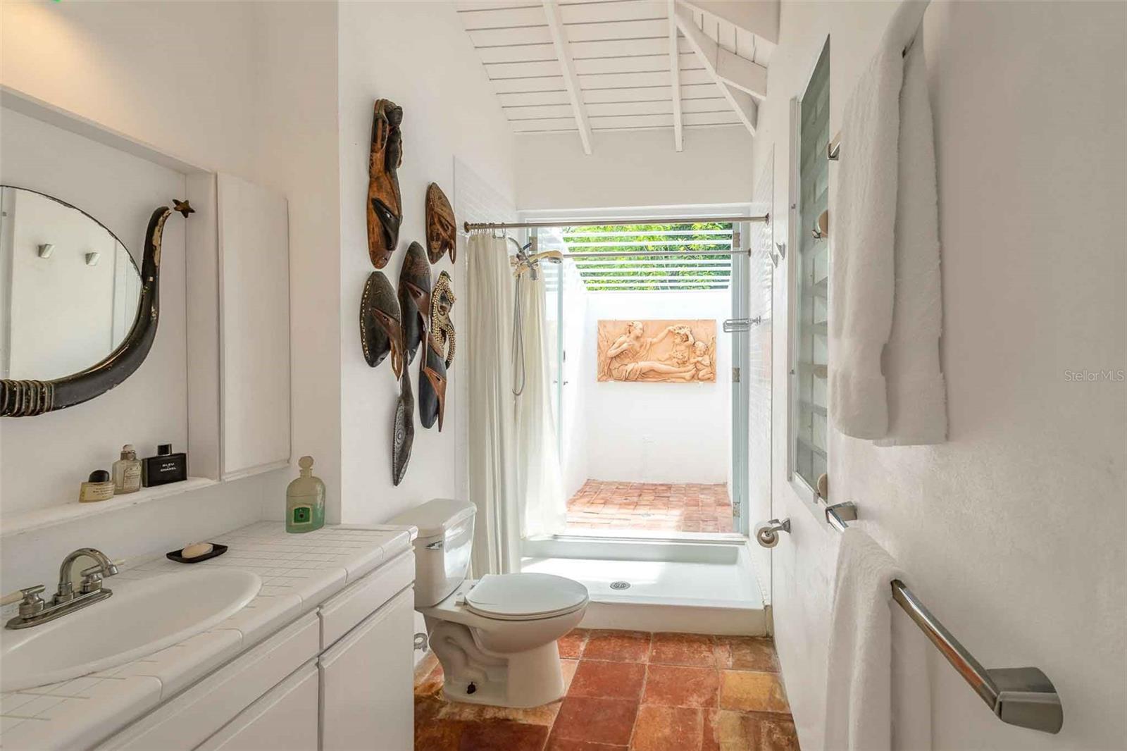 BRAVOS DE BOSTON - Residential