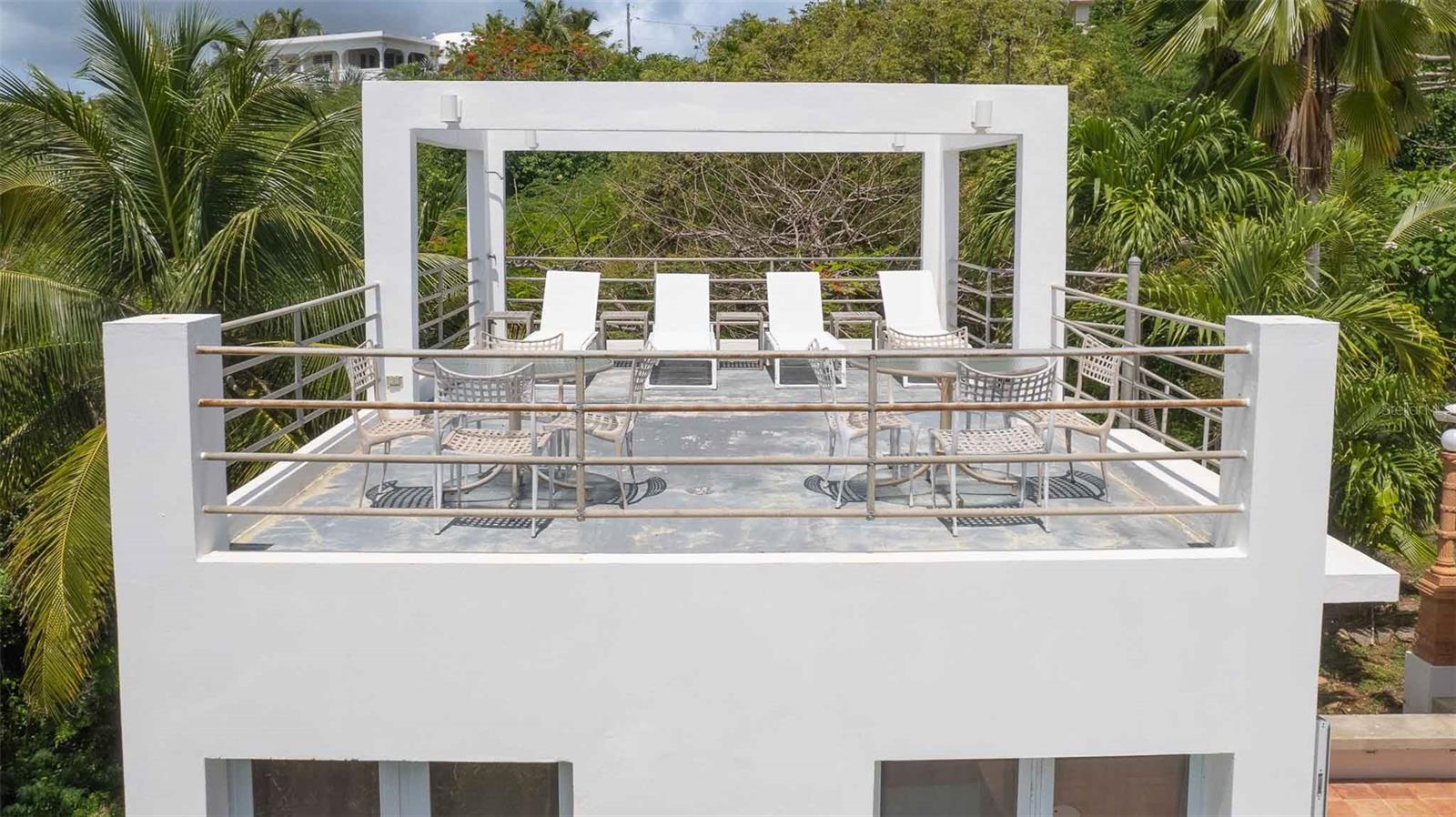 BRAVOS DE BOSTON - Residential