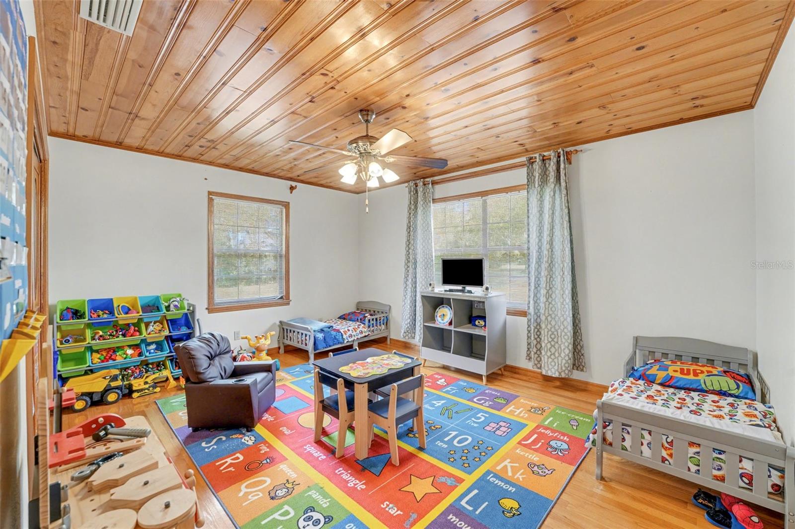 CATALOMA ACRES - Residential