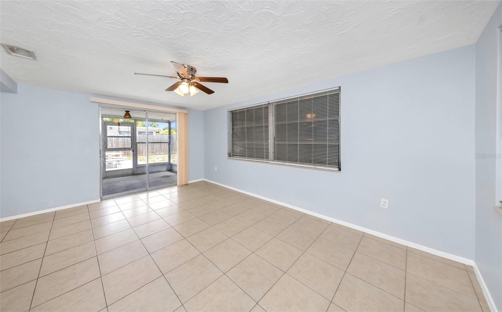 HOLIDAY GARDEN ESTATES - Residential