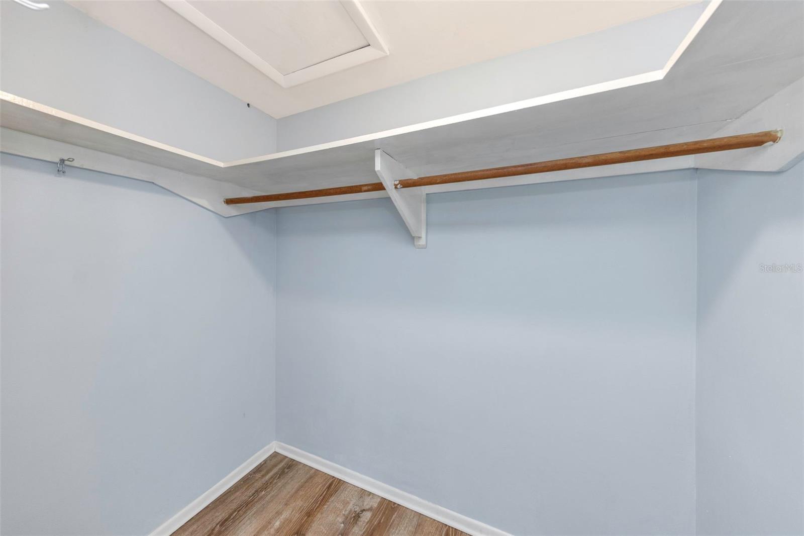 HOLIDAY GARDEN ESTATES - Residential