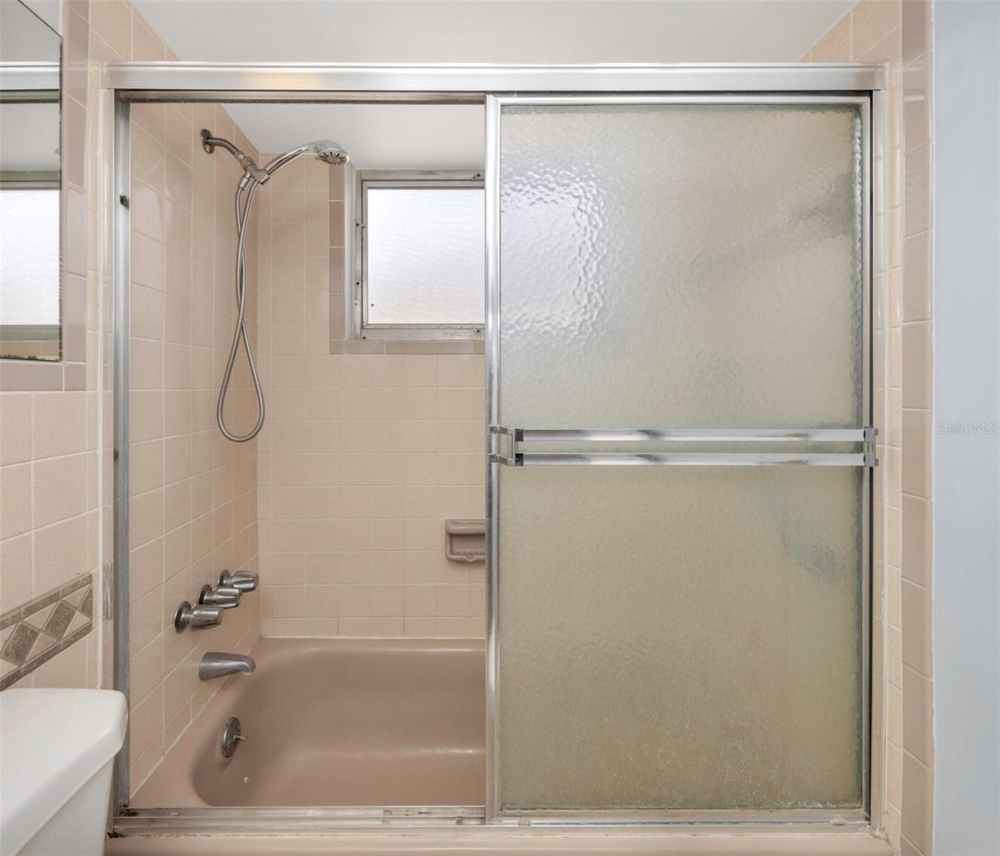 HOLIDAY GARDEN ESTATES - Residential