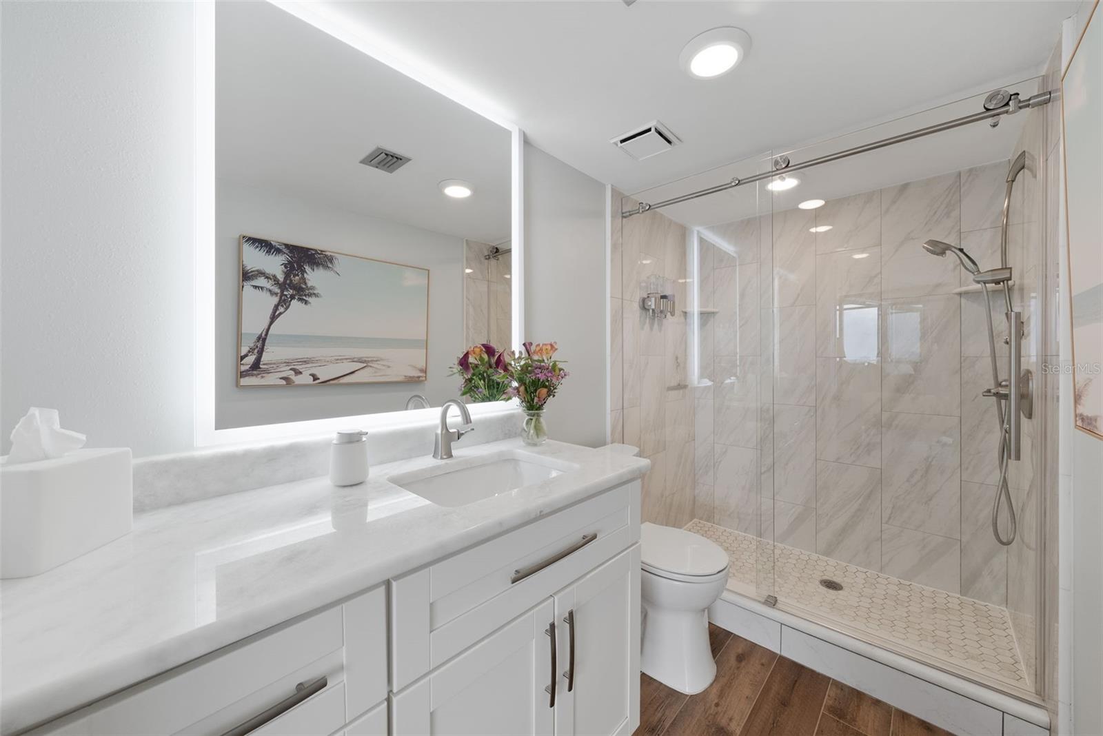 BAYSHORE DIPLOMAT A CONDOMINIU - Residential