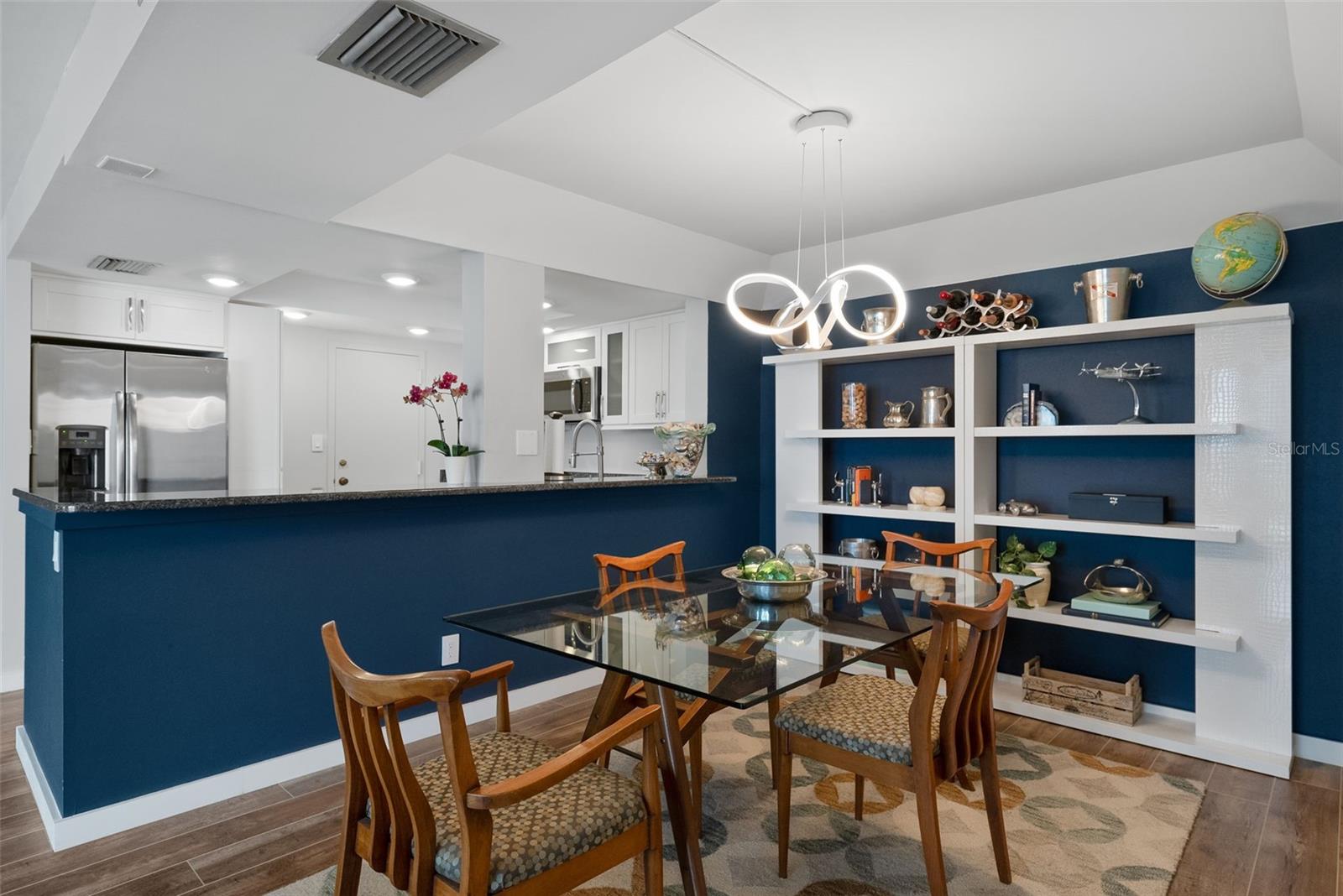 BAYSHORE DIPLOMAT A CONDOMINIU - Residential